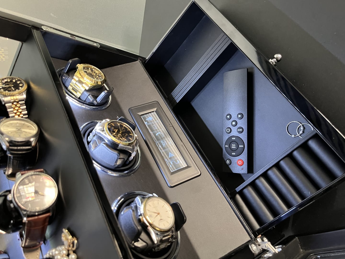 Customer photo review of Fingerprint Lock 3 Watch Winders with Extra 4 Watches Storage LCD Remote Control - Black