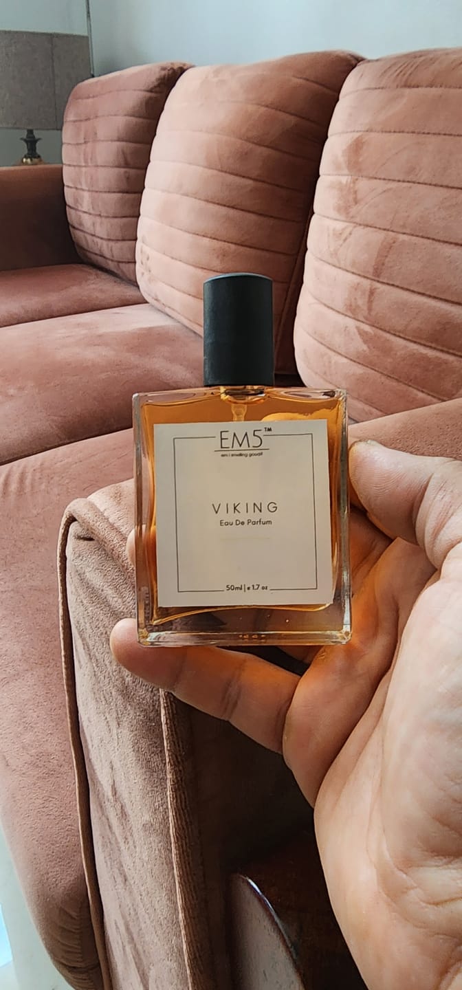 Customer photo review of EM5™ Viking Perfume for Men | Strong and Long Lasting Spray | Aromatic Citrus Woody | Luxury Gift for Men / Women | 50 ml Spray / 10 ml Roll On