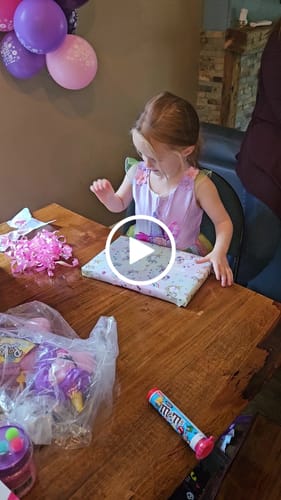 Customer video review of Pink Unicorn - Custom Portrait