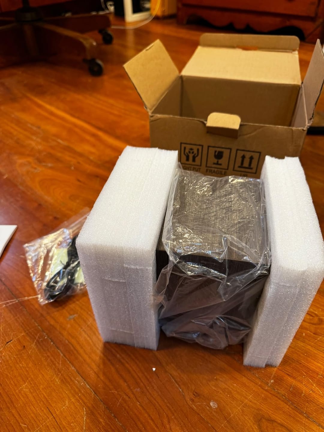 Customer photo review of Single Watch Winder with Dual Power Supply and Quiet Mabuchi Motor - Dark Wood Grain