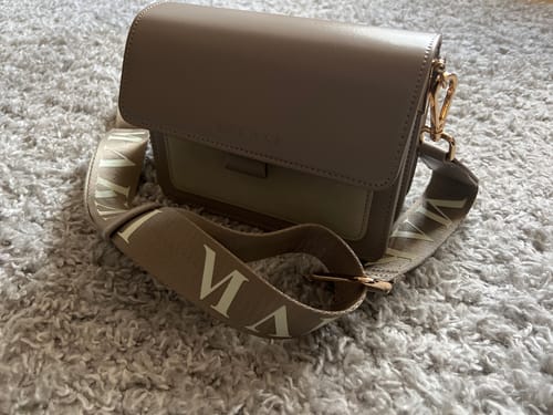 Customer photo review of VALDA - TAUPE