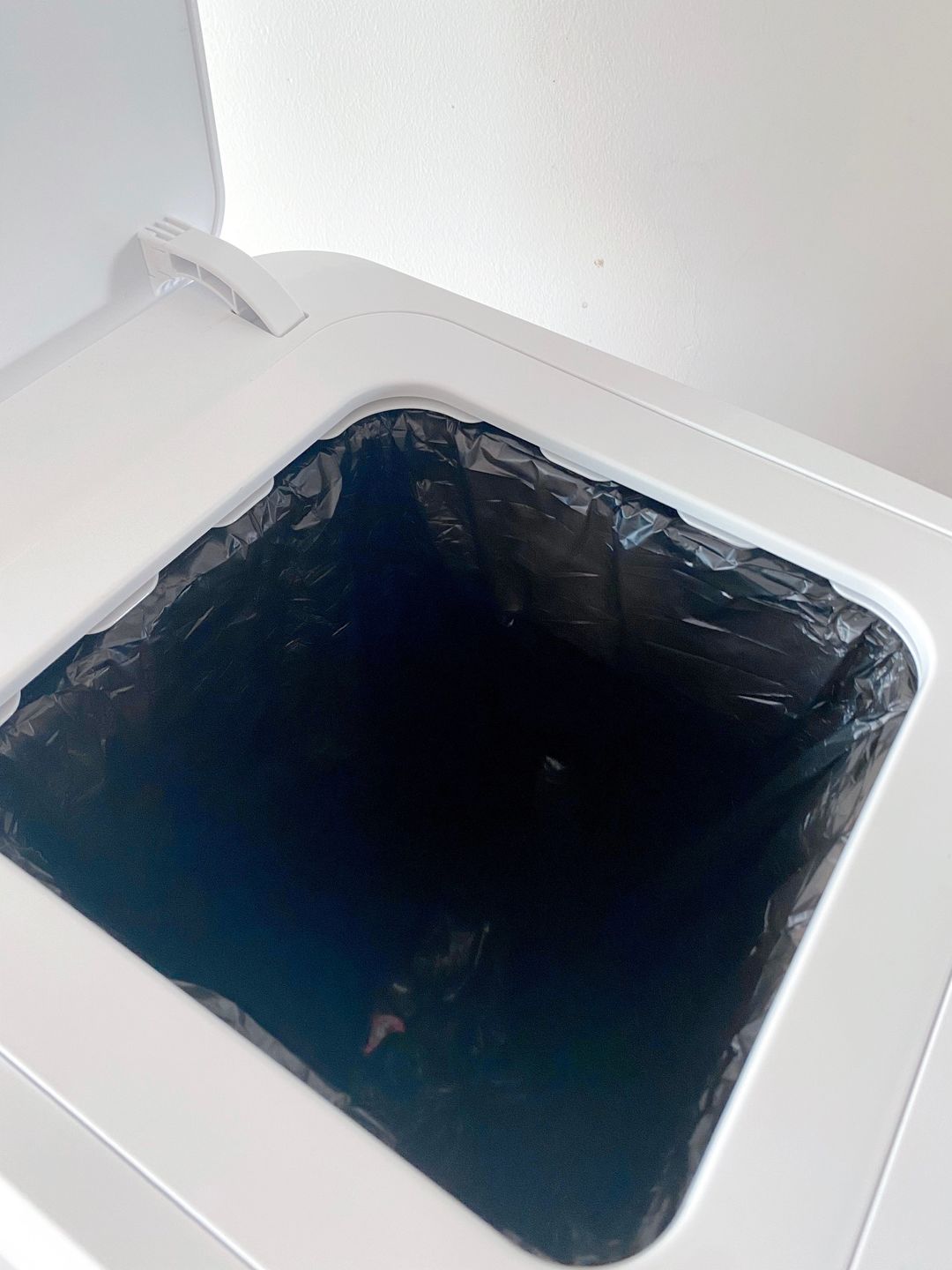 Customer photo review of Numi B1 Smart Bin Refill Rings 6 Pack