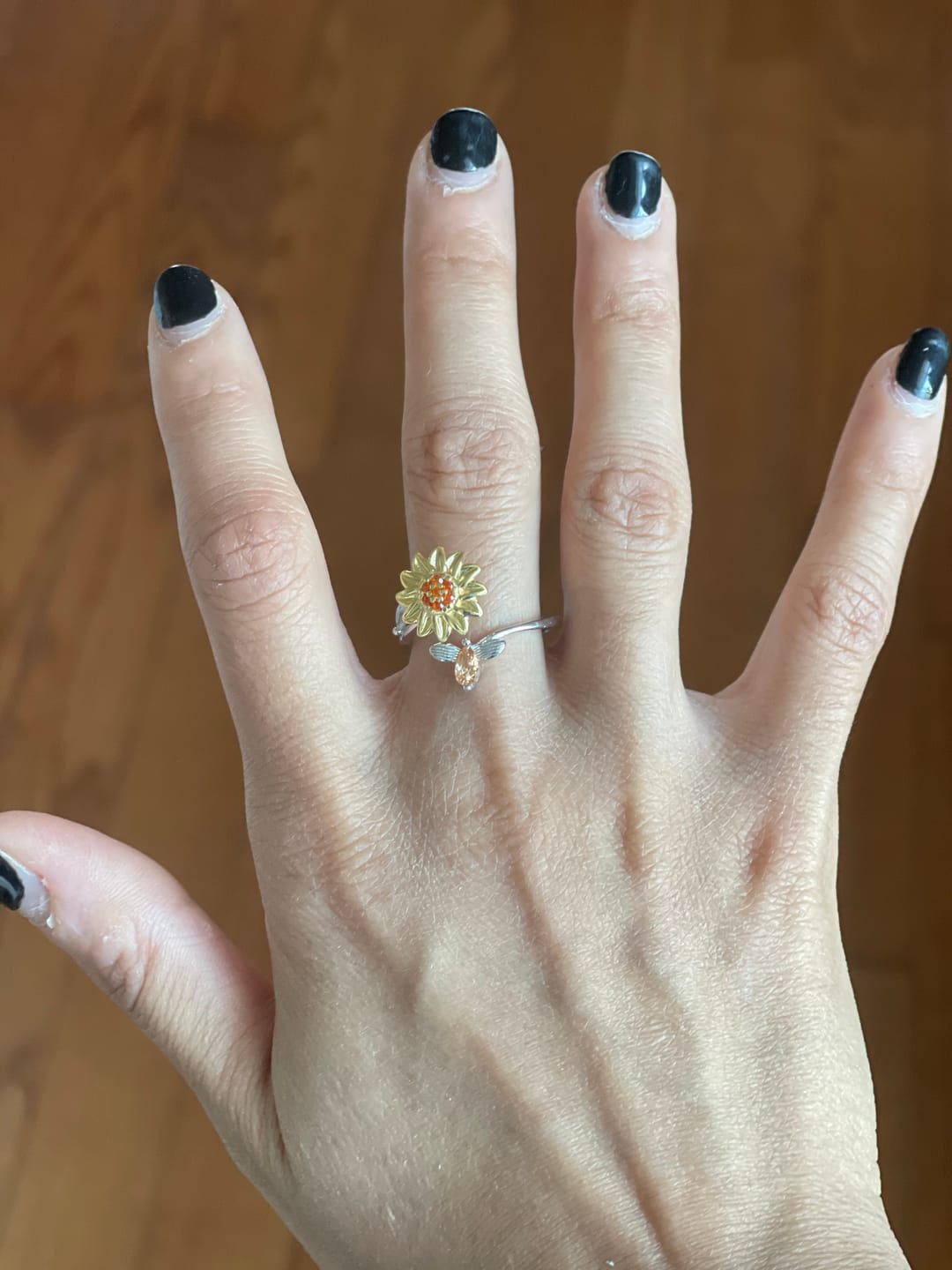 Customer photo review of Spinning Sunflower & Bee Ring