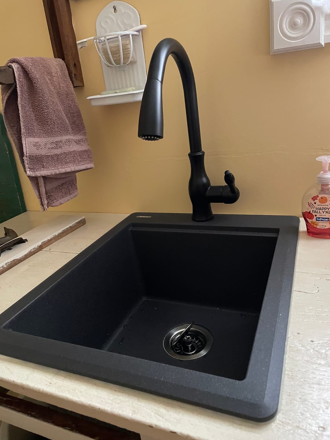 Customer photo review of Victorian Single-Hole Kitchen Faucet With Pull Out Spout