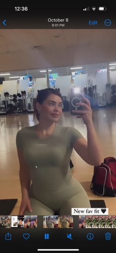 Customer photo review of Pchee Essential Sage Tee and Legging Set