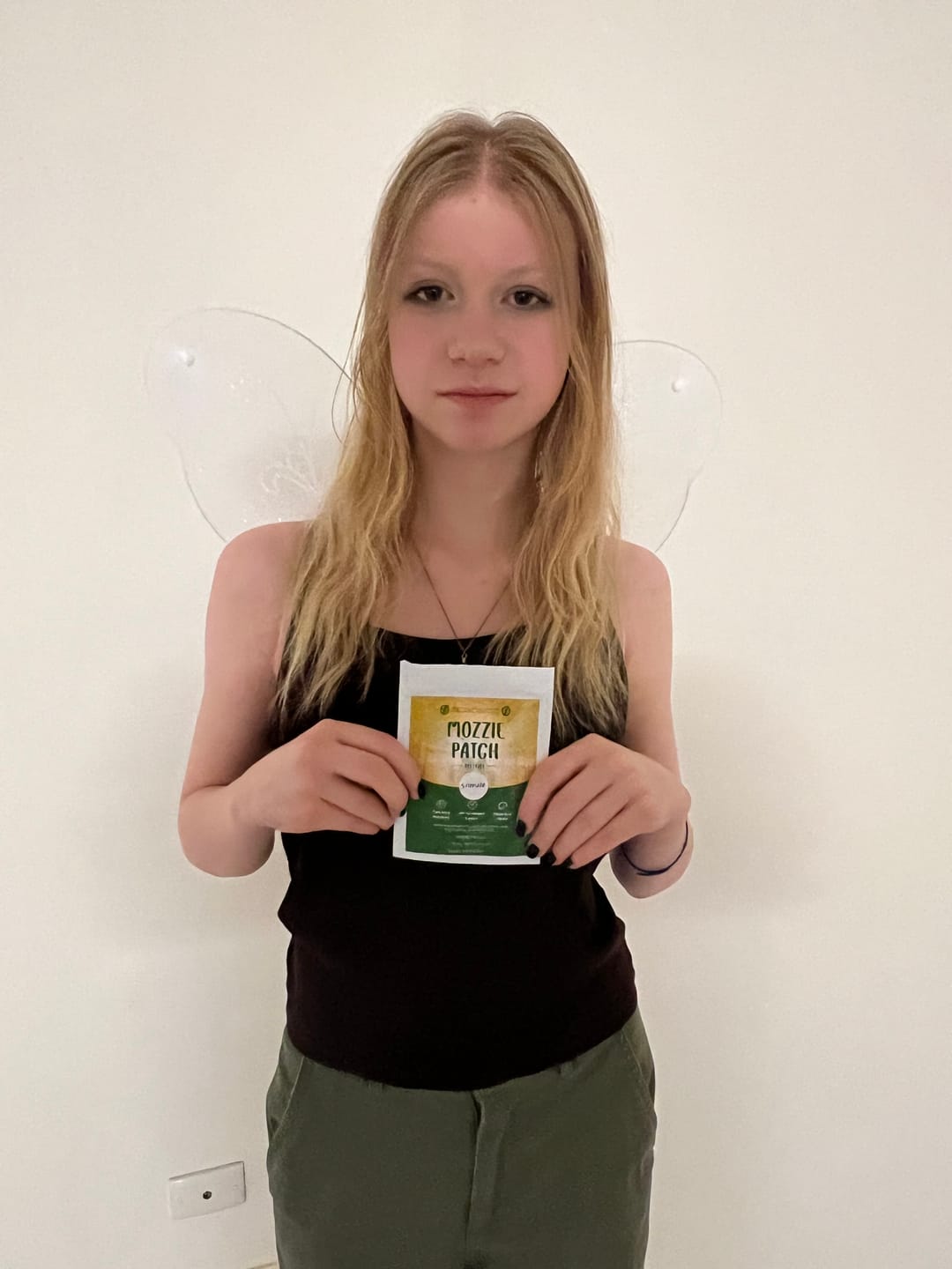 Customer photo review of 2 x pack Mozzie Patch Natural Repellent