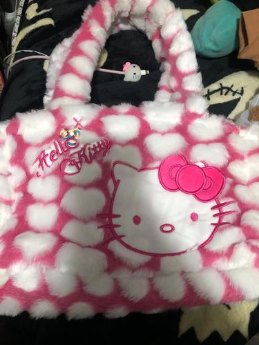 Customer photo review of Sweet Hello Kitty Plush Hand Bag