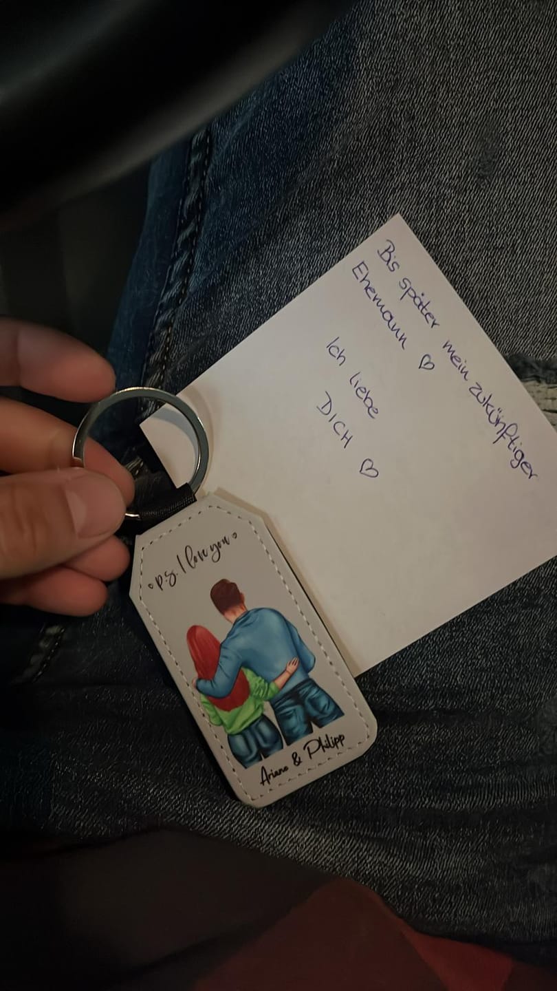 Customer photo review of Pärchen - Personalisierter Schlüsselanhänger aus Kunstleder