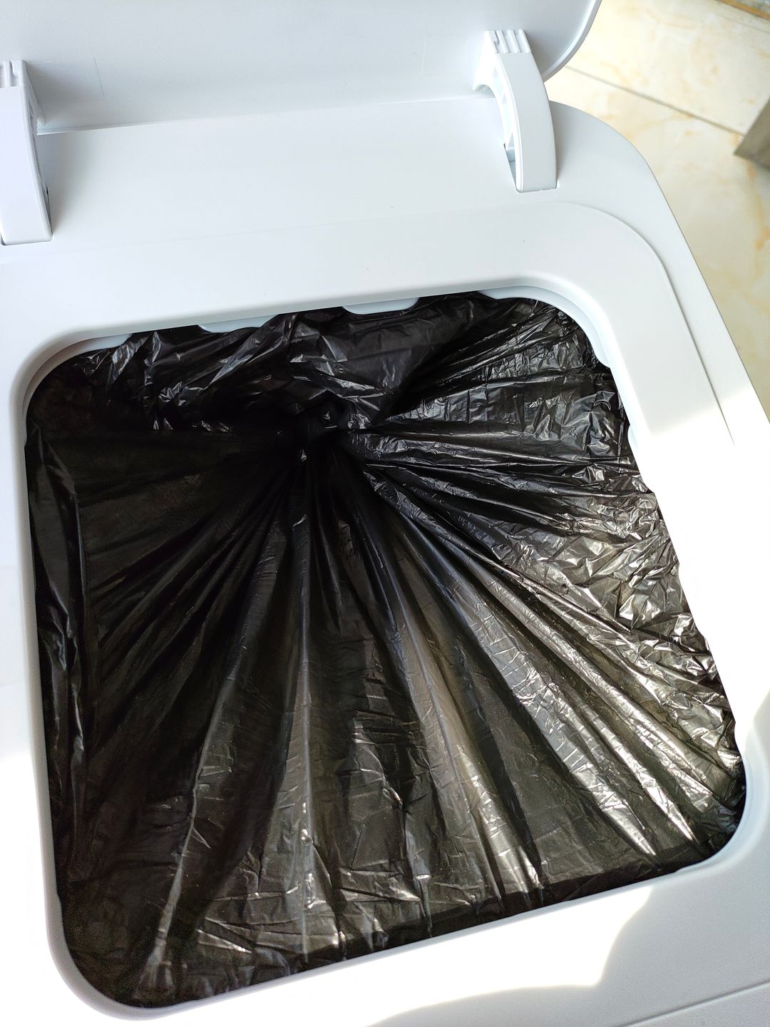 Customer photo review of Numi B1 Smart Bin Refill Rings 6 Pack