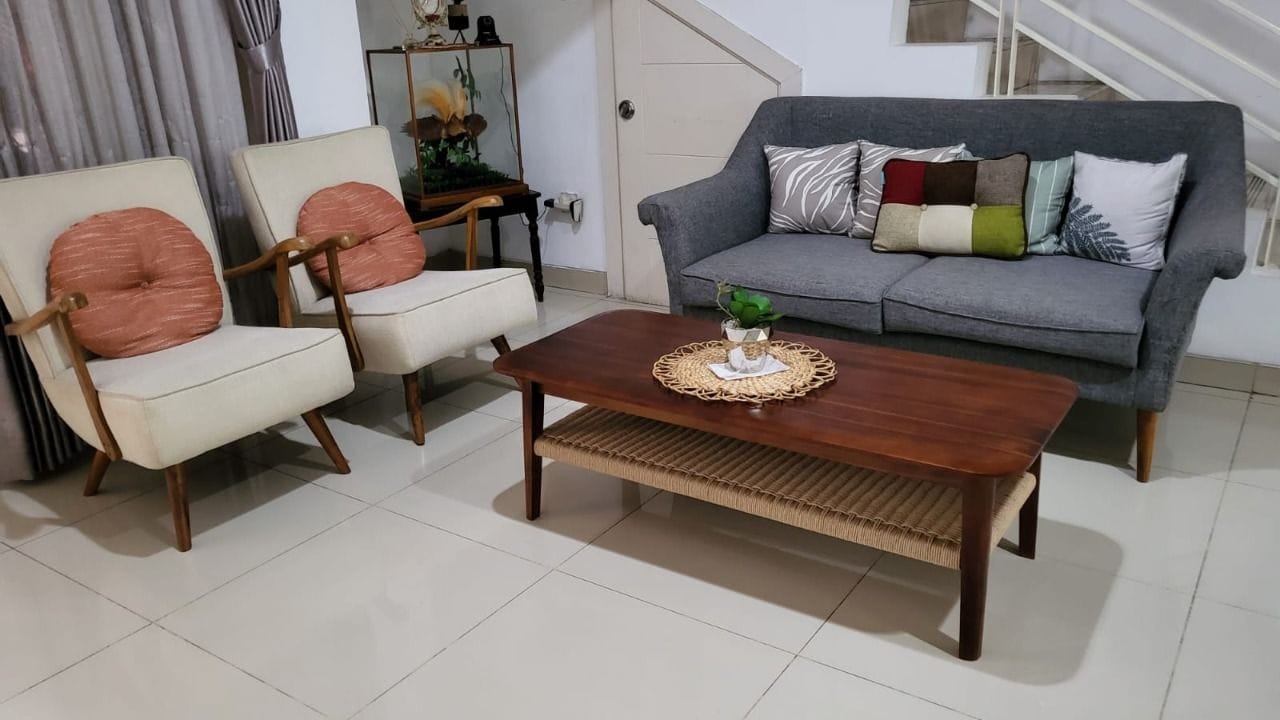 Customer photo review of Exclusive Teak & Loom Coffee Table