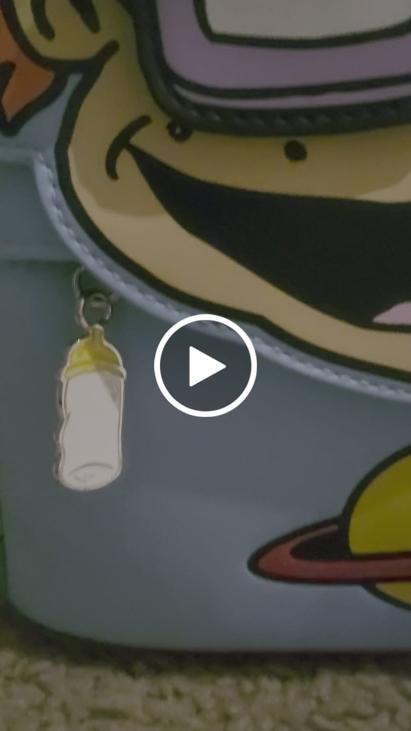 Customer video review of 707 Street Exclusive - Loungefly Nickelodeon Rugrats Chuckie Cosplay Mini Backpack With Removable Glasses