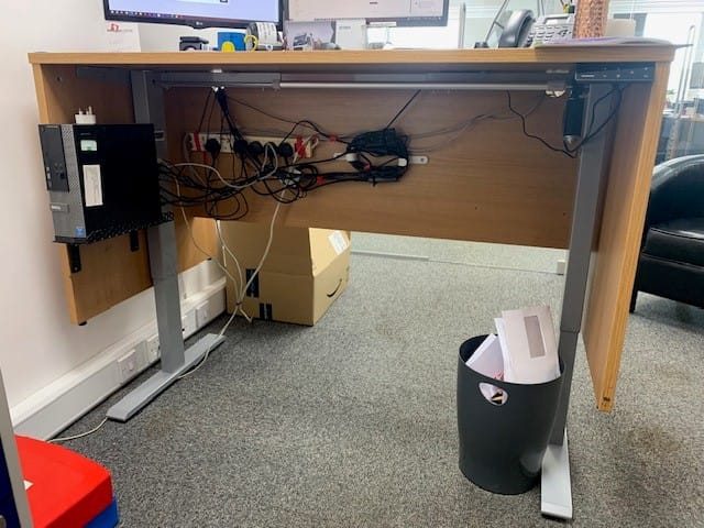 Customer photo review of Maidesite T1 Basic - Electric Height-Adjustable Standing Desk Frame
