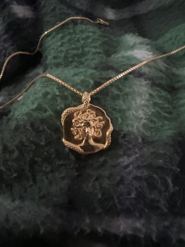 Customer photo review of Medusa Necklace (Gold)