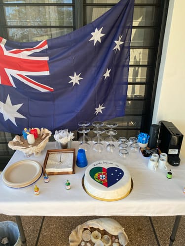 Customer photo review of 25 cm Round Custom Edible Icing Image