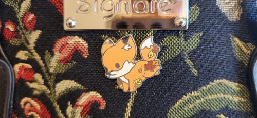 Customer photo review of Cute Fox & Fallen Leaves Enamel Pin