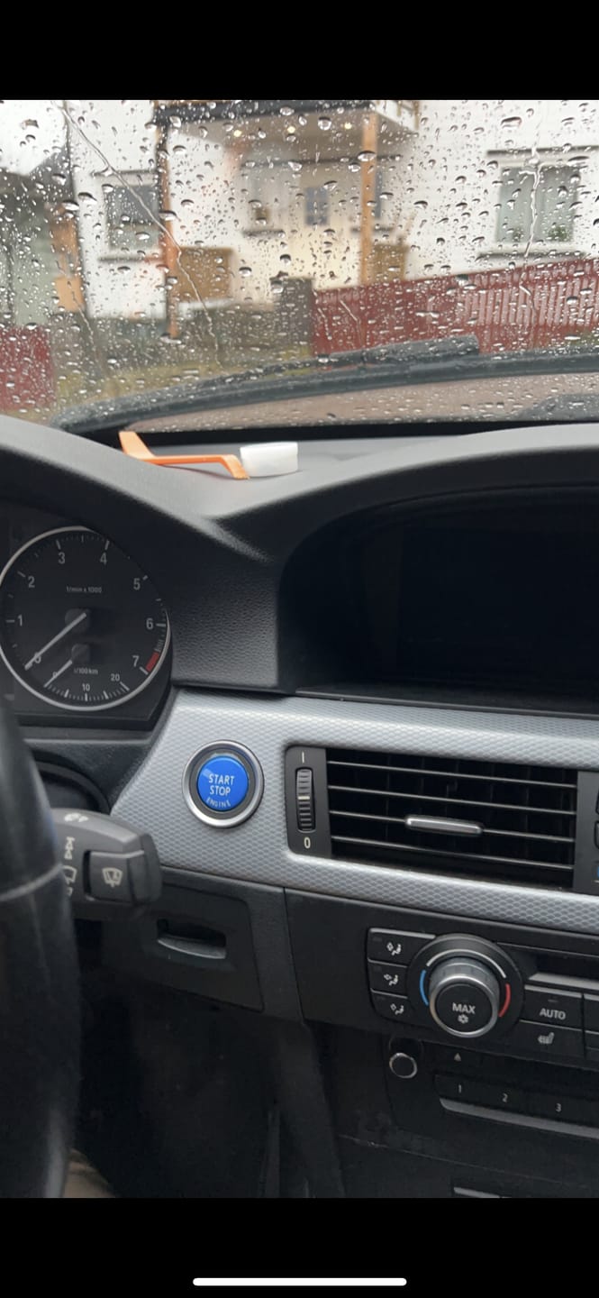 Customer photo review of BMW E6x/E8x/E9x Startknapp