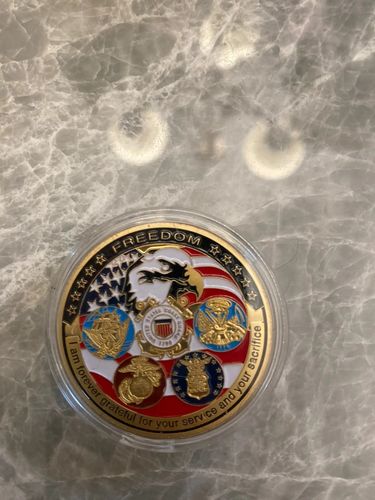 Customer photo review of US ARMY SIGNAL CAC CARD BEST SELLING ARMY COIN VETERAN COIN CHALLENGE COIN COLLECTION