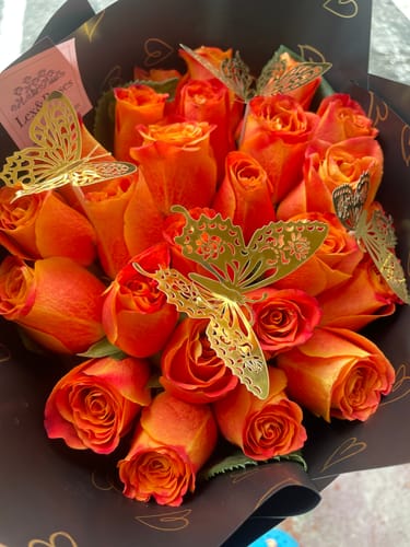 Customer photo review of Orange Rose Bouquet