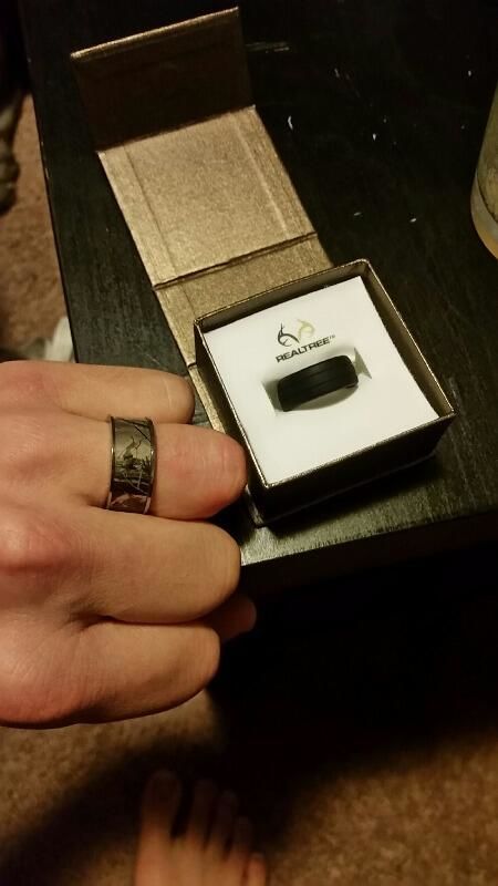 Customer photo review of Realtree Ring - 10mm Titanium Pick Pattern