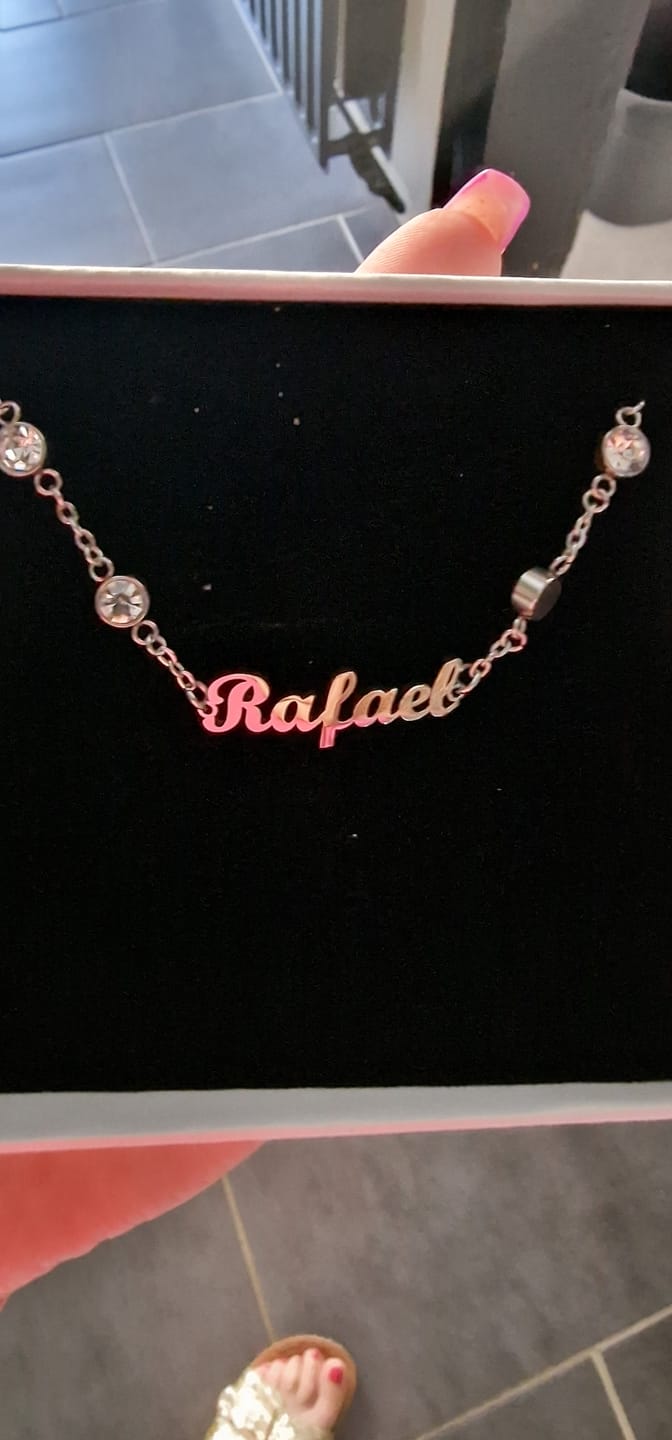 Customer photo review of Bracelet Personnalisé avec Crystal