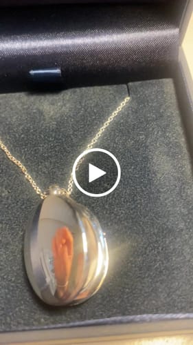 Customer video review of 4 Photo Personalised Oval Locket – Silver