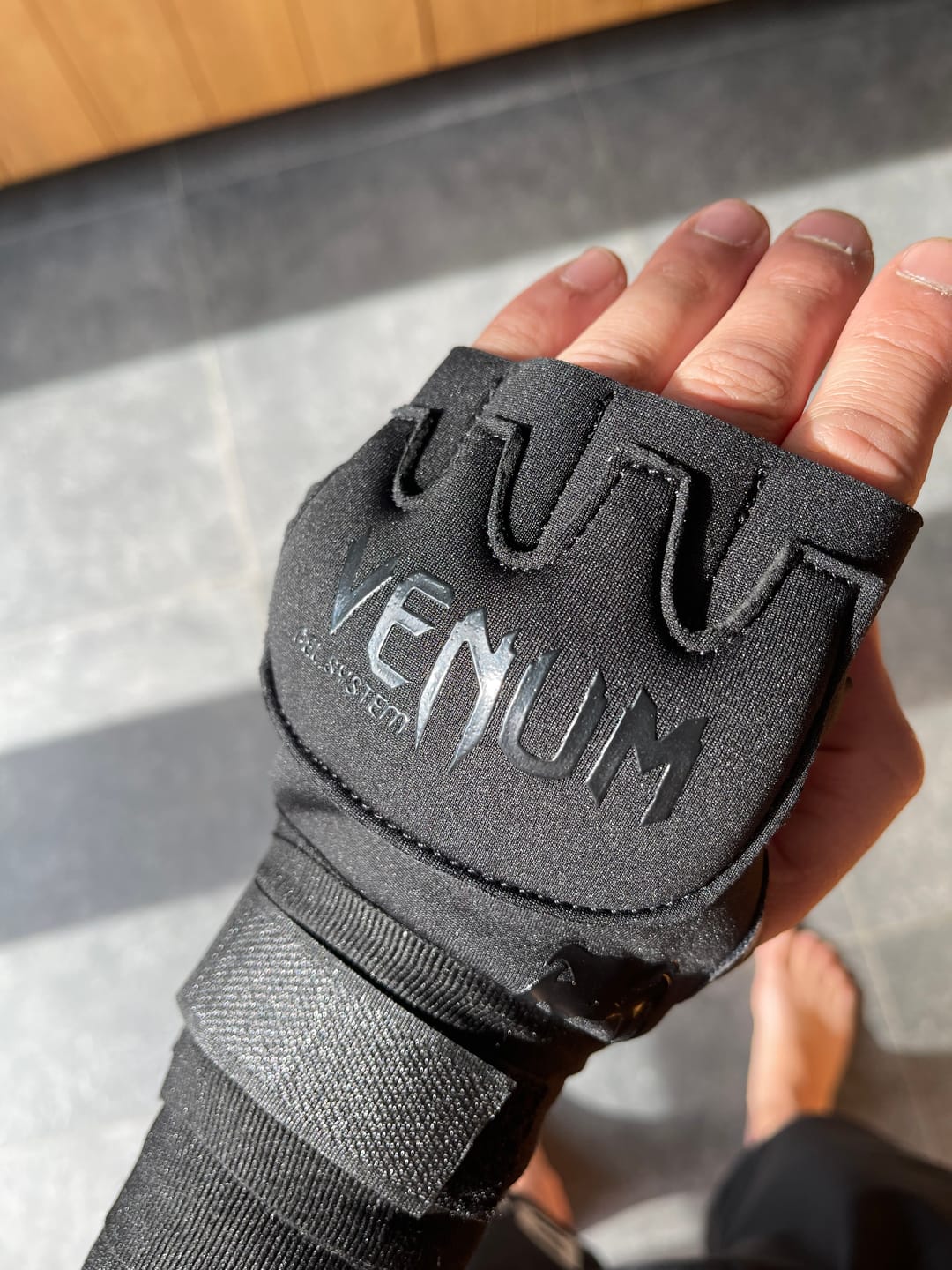 Customer photo review of Venum Binnenhandschoenen Kontact - Zwart