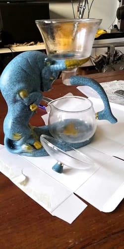 Customer photo review of Standing Up Bulls | HZTEAPOTS®