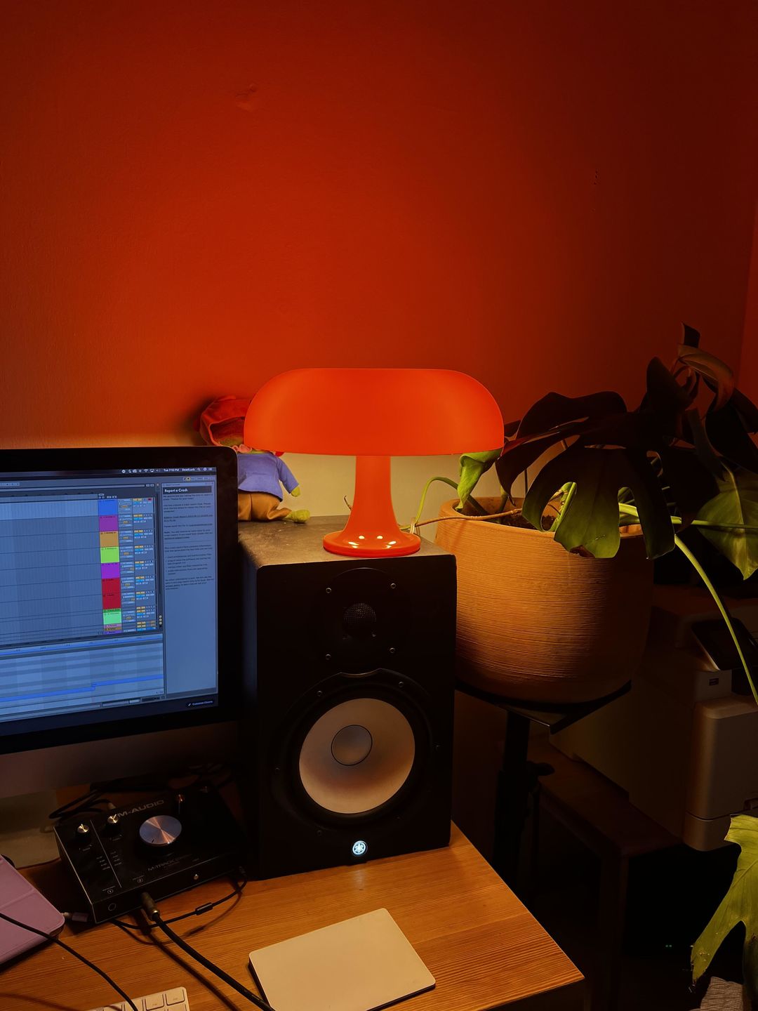 Customer photo review of Nesso Table Lamp Dupe - Designer Style, Retro Table Lamp - Mushroom Lamp