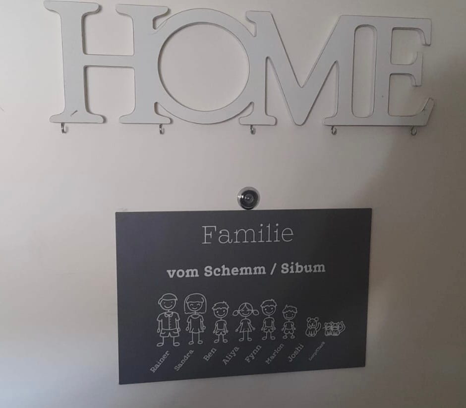 Customer photo review of Strichmännchenfamilie - Eingangs-Türschild