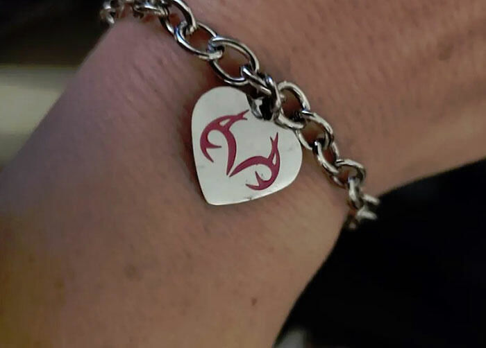 Customer photo review of Realtree Bracelet with Logo in Stainless Steel