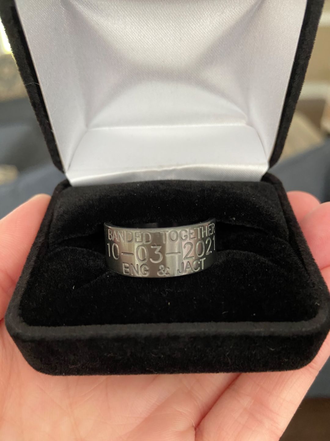 Customer photo review of Black Duck Band Ring - Zirconium 10mm
