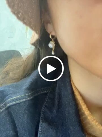 Customer video review of Girl with a pearl vintage earrings