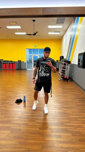 Customer photo review of MENTALITY PYTHON TEE