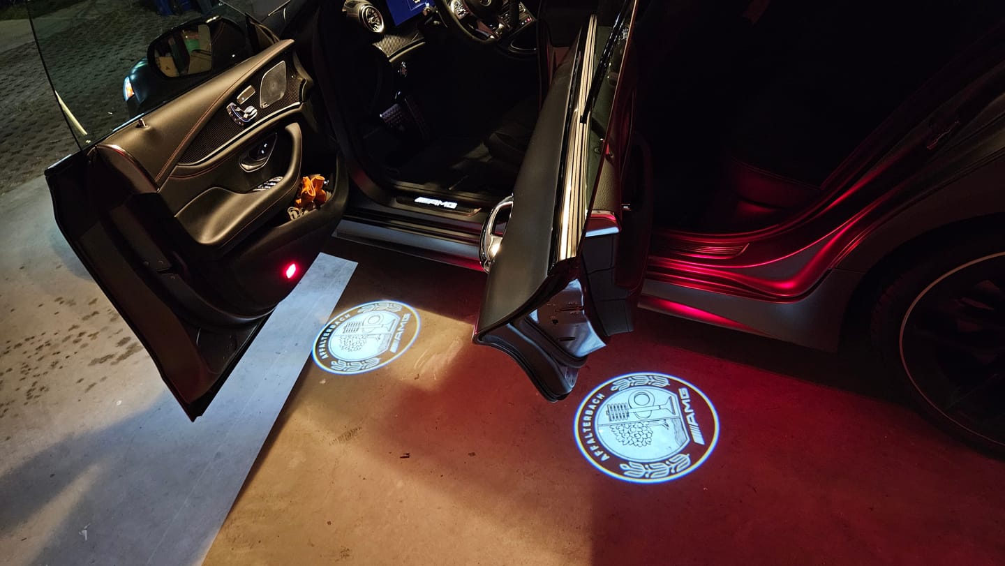 Customer photo review of Mercedes Benz LED Car Door Welcome Logo Shadow Lights