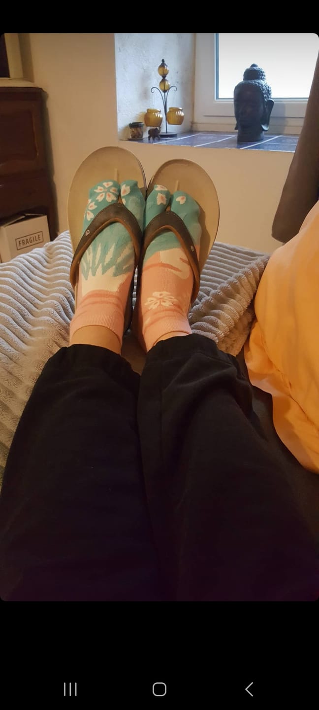 Customer photo review of Chaussettes Tabi Sakura
