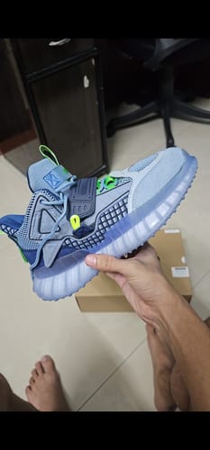 Customer photo review of Gladiator Sky Sneaker