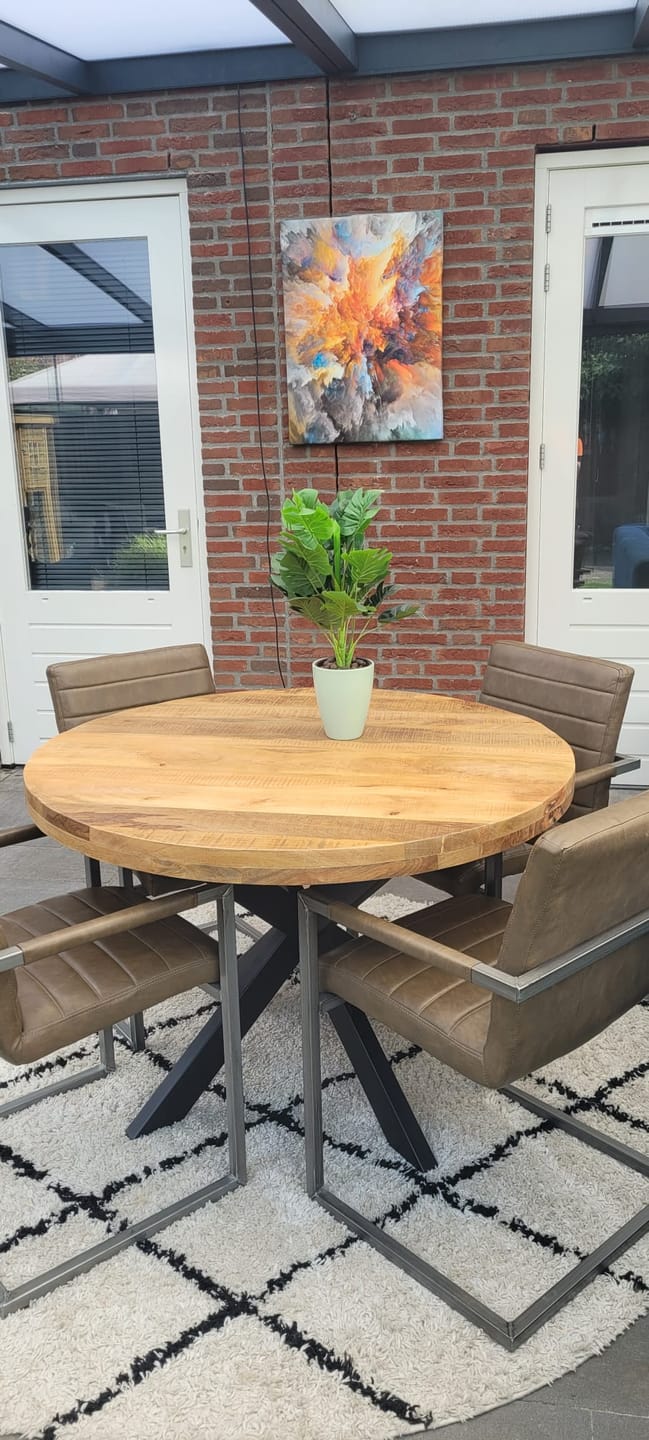 Customer photo review of Sila Mangohouten Ronde Eettafel