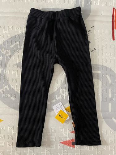 Customer photo review of Ribbed Double Pocket Leggings Pants