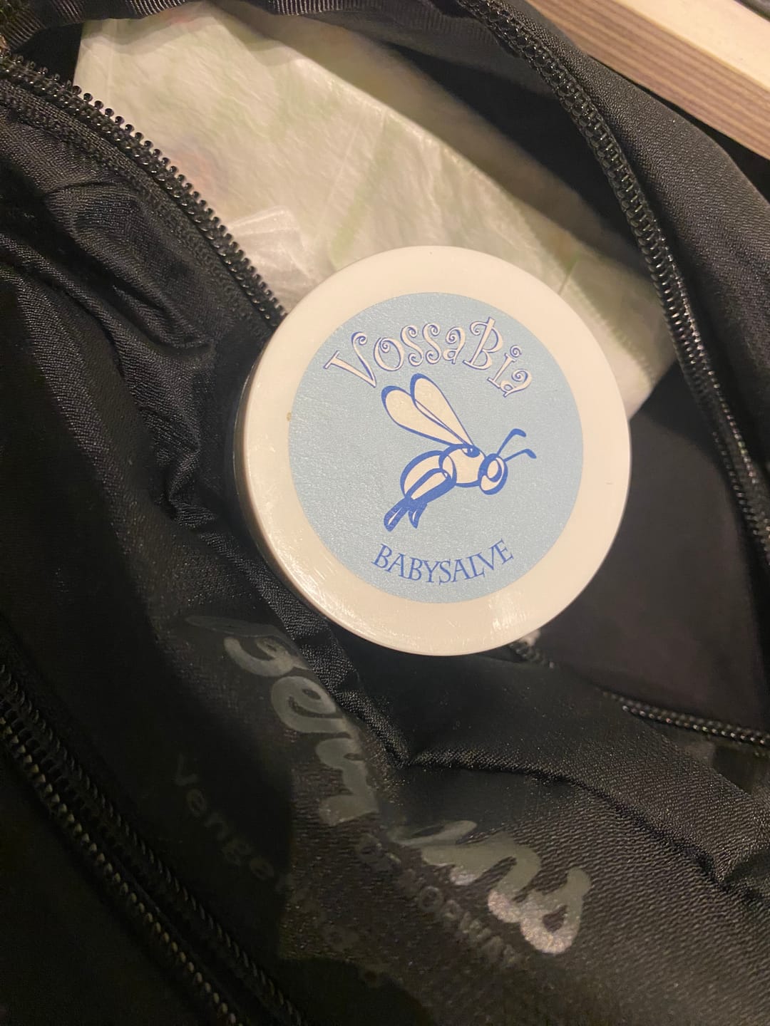 Reseña fotográfica de un cliente sobre la pomada para bebés