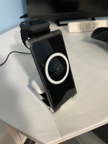 Customer photo review of PASSPORT - WIRELESS CHARGING STATION