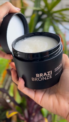 Customer photo review of Glow n’ Go Body Polish