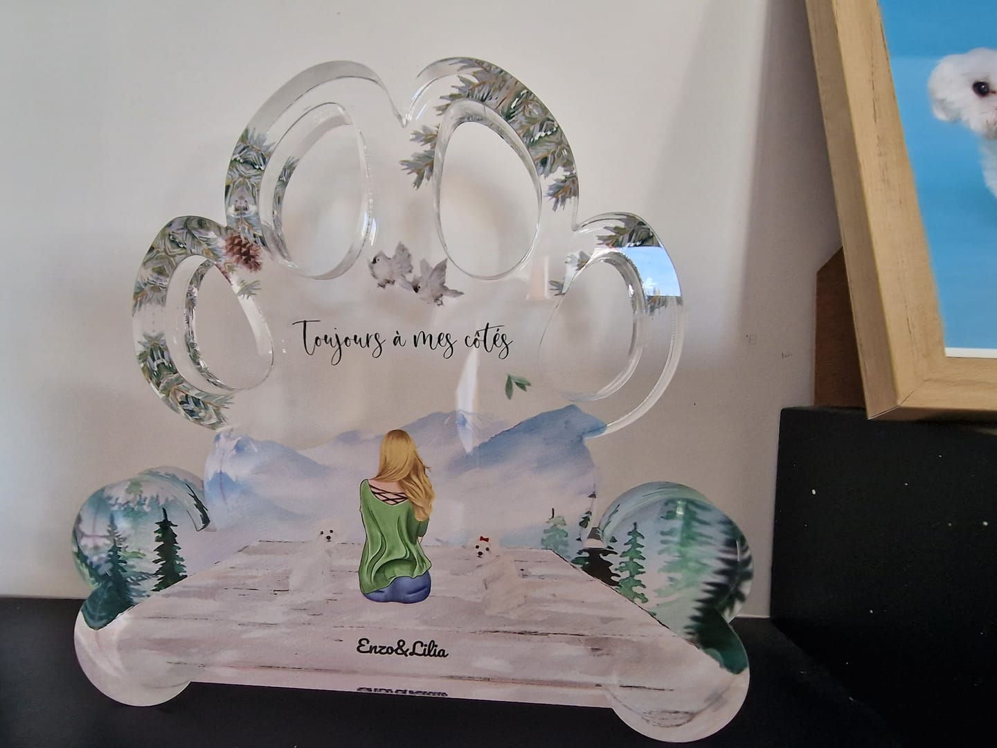 Customer photo review of Meilleurs amis - Plaque acrylique forme patte personnalisée