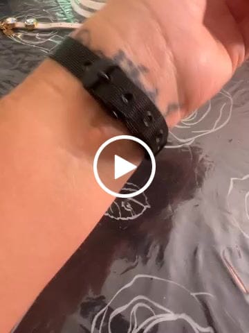 Customer video review of Mesh bracelet black