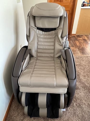 Customer photo review of uDeluxe Warm Massage Chair