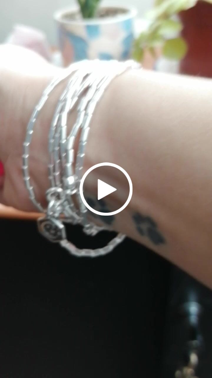 Customer video review of Pulsera o collar Mostacilla Retro Largo