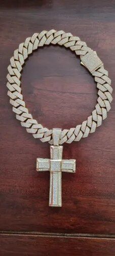 Customer photo review of 20mm Prong Cuban Chain