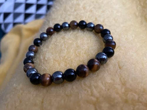 Customer photo review of Schwarzer Onyx Und Tigerauge Hämatit-Armband Für Innere Stärke