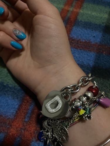 Customer photo review of Bracciale cuore con lettera