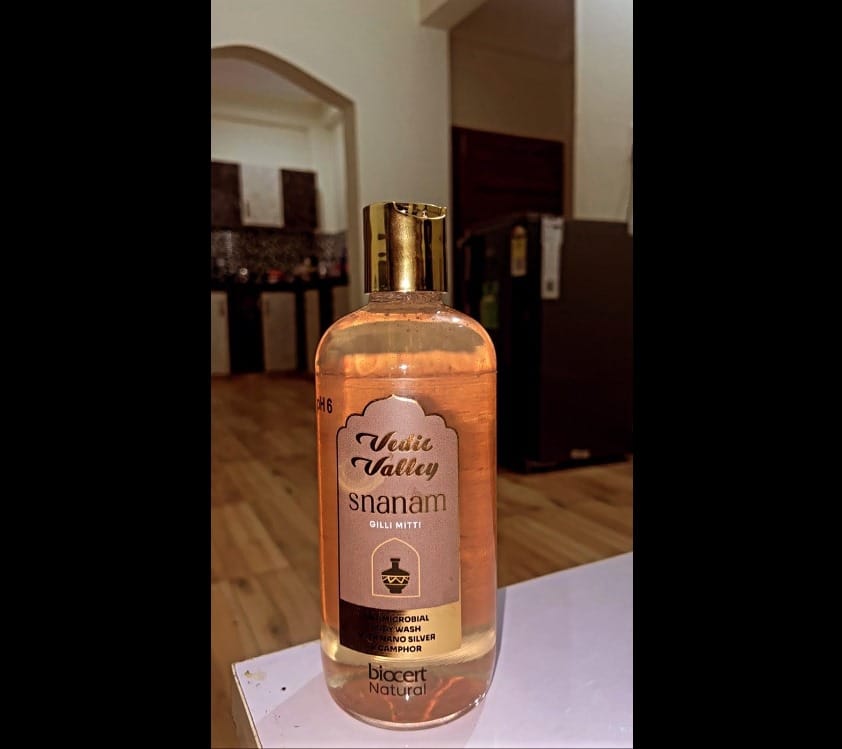 Customer photo review of Hydrating Gilli Mitti  Body Wash (Pack of 2)