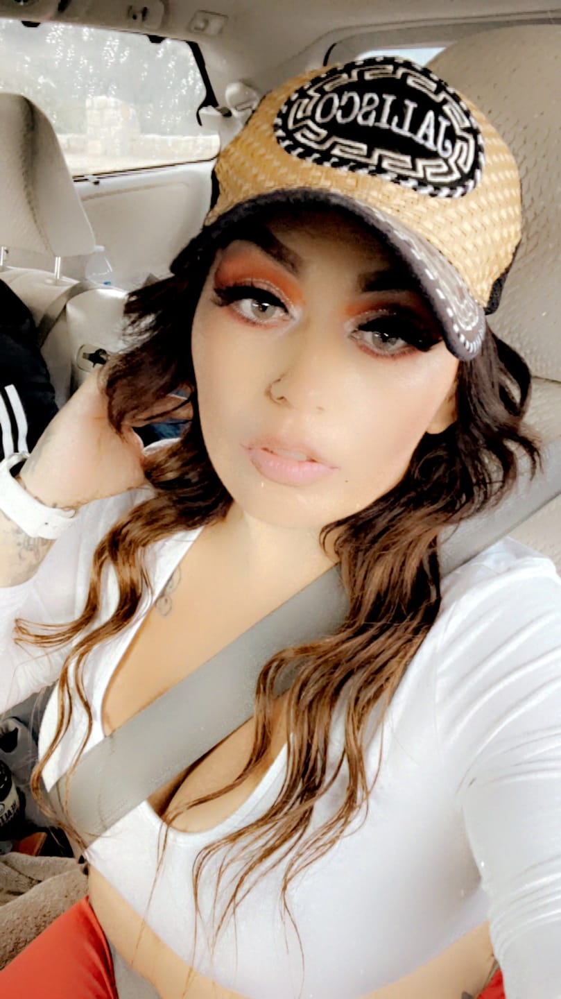 Customer photo review of Hidrocor MEL Prescription Colored Contact Lenses